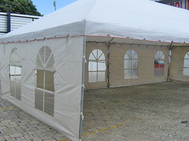 Canopi 5 x 10 mts con paredes y ventanas Canopi 5 x 10 mts con paredes y ventanas